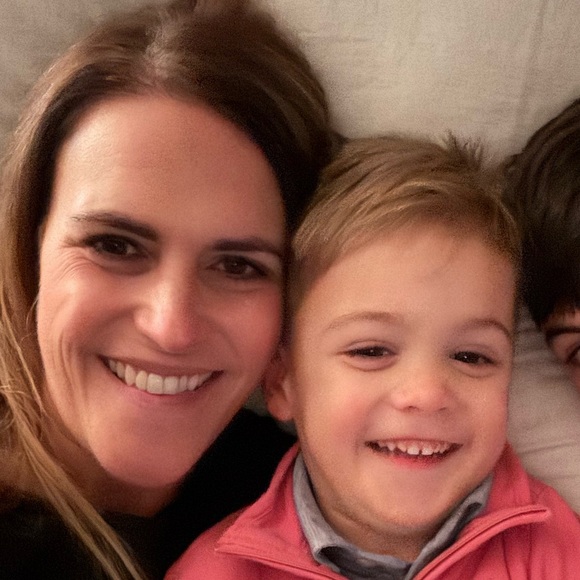 Meet your Posher, Kristen - Picture 2 of 2